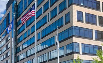 UnitedHealth Earnings Easily Beat, Guidance Light; Dow Jones Stock Reverses From Buy Point – Investor’s Business Daily