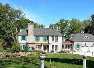 Private Millcreek home includes guest cottage, unique bathroom – GoErie.com