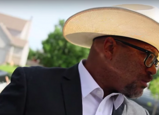 Real estate agent Sean Cochran uses country music videos for marketing – Crain’s Chicago Business