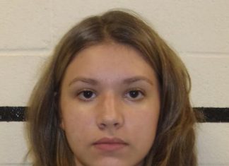 Woman arrested after buying AK-47, threatening old school – Knoe.com